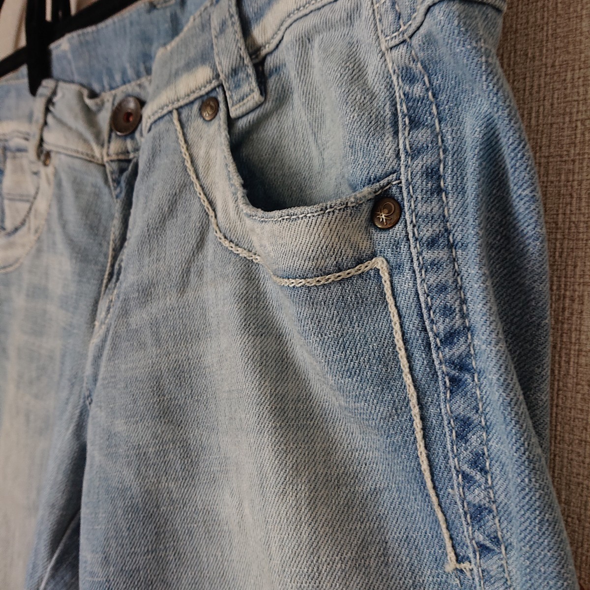 Paypayフリマ デニムパンツ ストレッチ フレア 股下長め ブーツカット Paypayフリマ デニムパンツ ストレッチ フレア 股下長め ブーツカット
