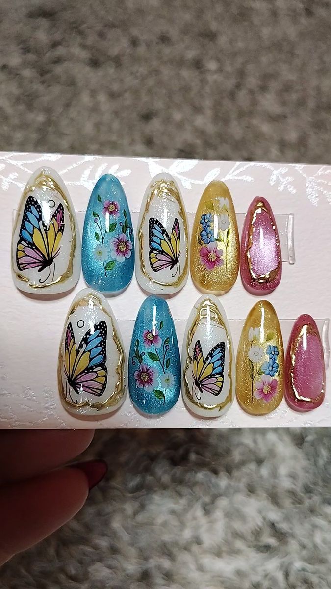 *カラフル蝶とお花*マグネットジェルネイルチップ15469 ★現品のみ★