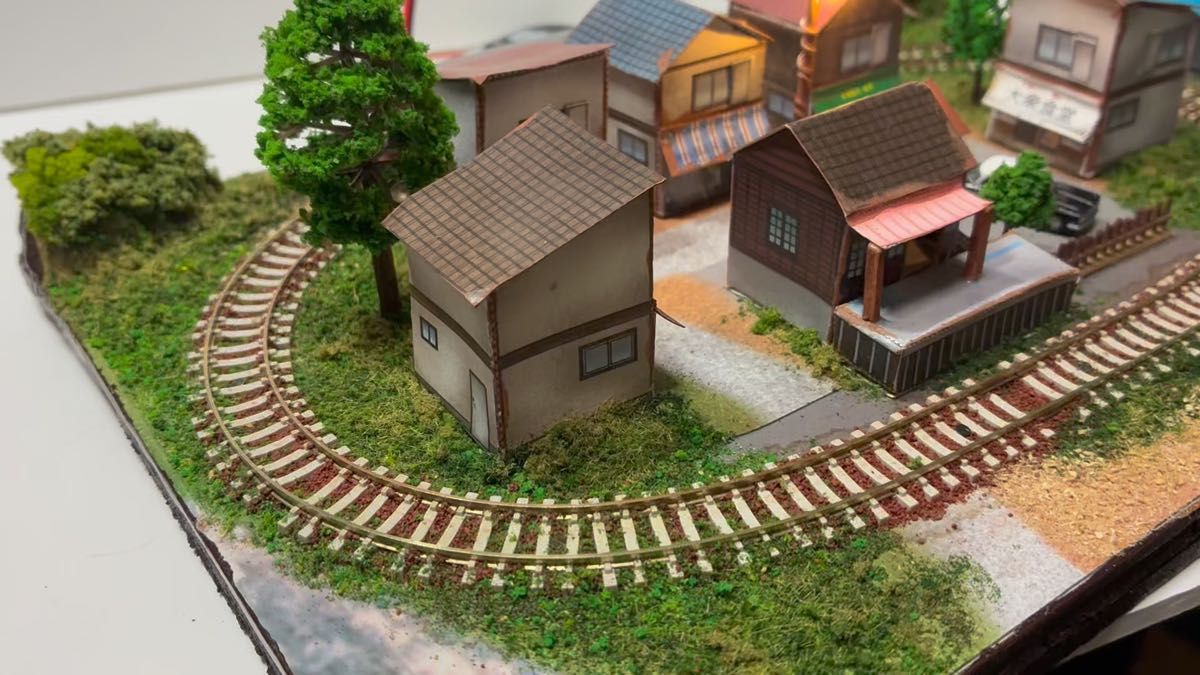 ☆☆A4レイアウト ローカル駅の風情 街灯LED照明スイッチ付、PCフレキシブルレール使用、カトー製フィーダー付 鉄道模型