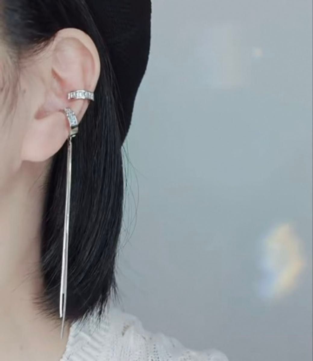 N160ロング 揺れる キラキライヤーカフ イヤリング おしゃれ キラキラ ジルコン 韓国トレンド 結婚式 シルバー 二次会 上品