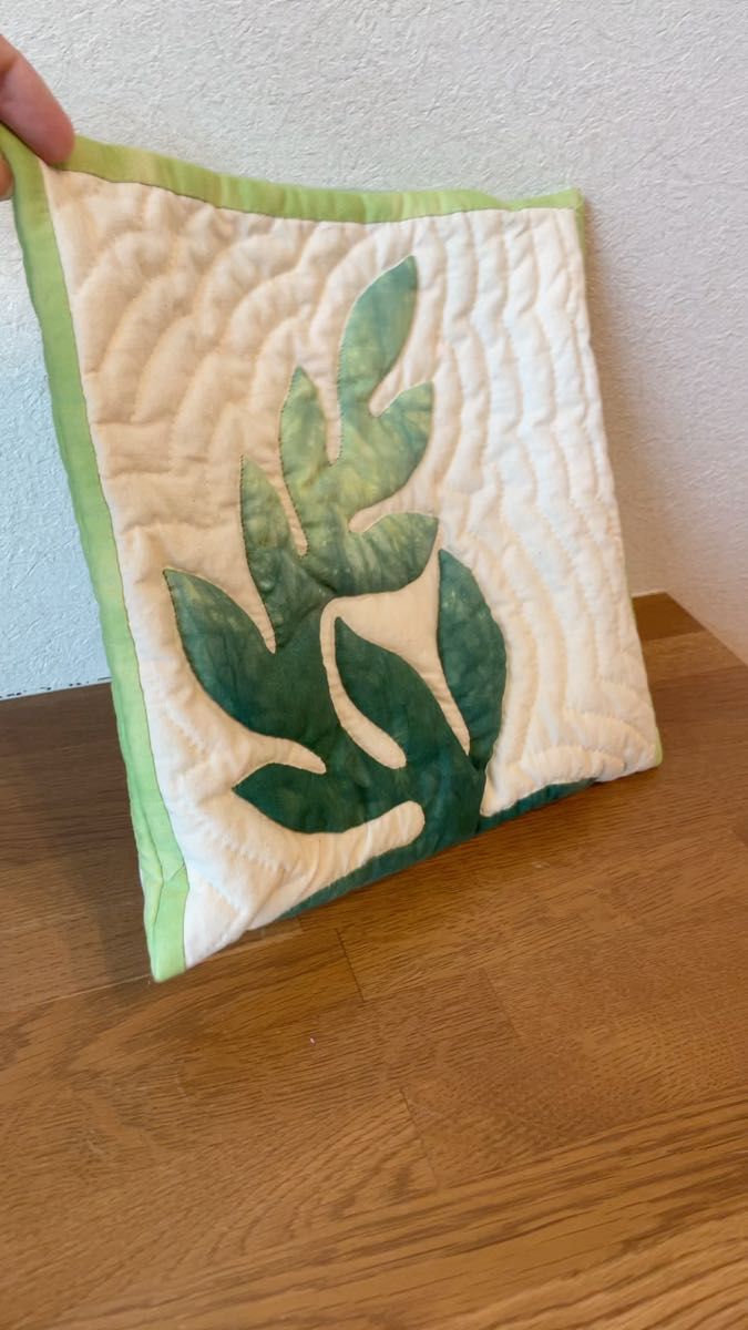 ハンドメイド ハワイアンキルトポーチ 四角型