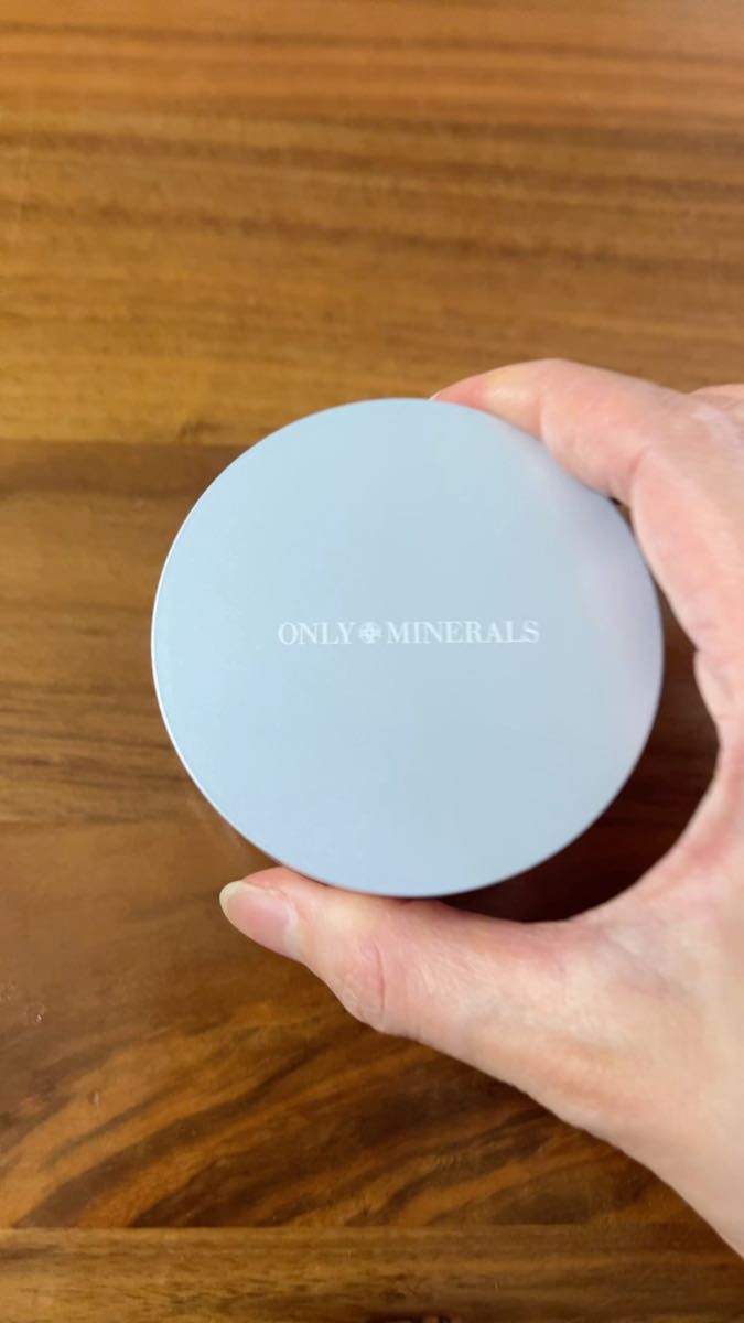 新品オンリーミネラル薬用美白ファンデーション大容量10g ライトオークル(LO)SPF50+/PA+++