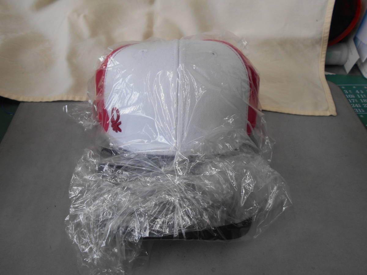ベネトン UNITED COLORS OF BENETTON キャップ （赤白黒） Mサイズ 帽子 CAP 新品、未使用 _画像6