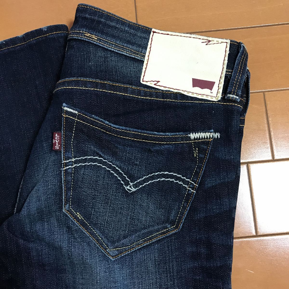 Levis 美品　★リーバイス　ジーンズ　サイズ　W27 L32_画像2