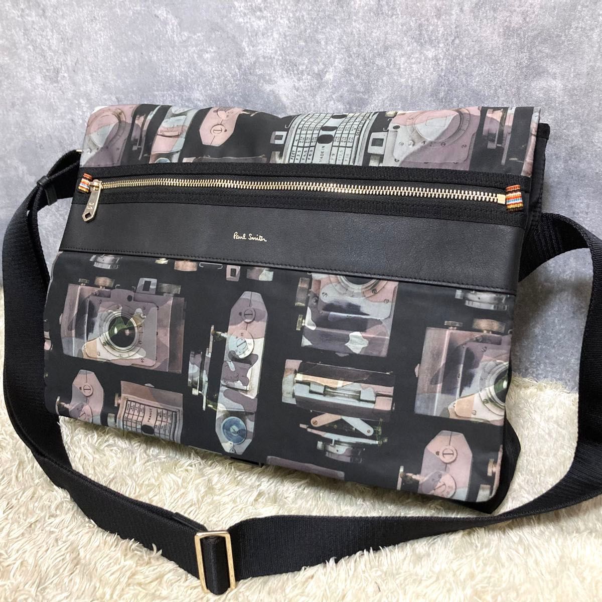 【美品】Paul Smith ポールスミス レザー メッセンジャーバッグ 極美品】PAUL SMITH ポールスミス メッセンジャーバッグ
