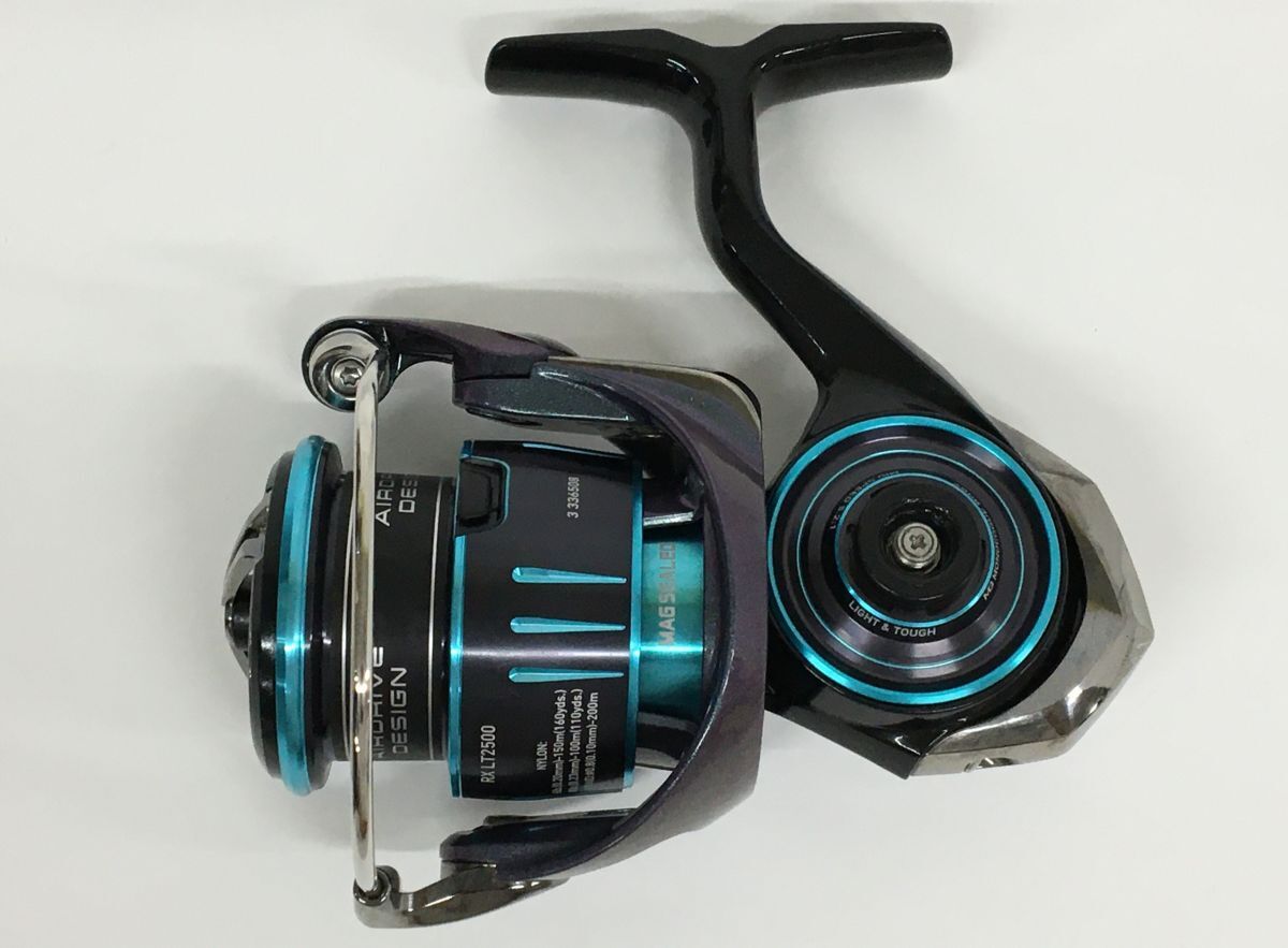 K15-745-0527-123【未使用/送料無料】ダイワ(Daiwa) 23エメラルダス RX LT2500 00061203 スピニングリール