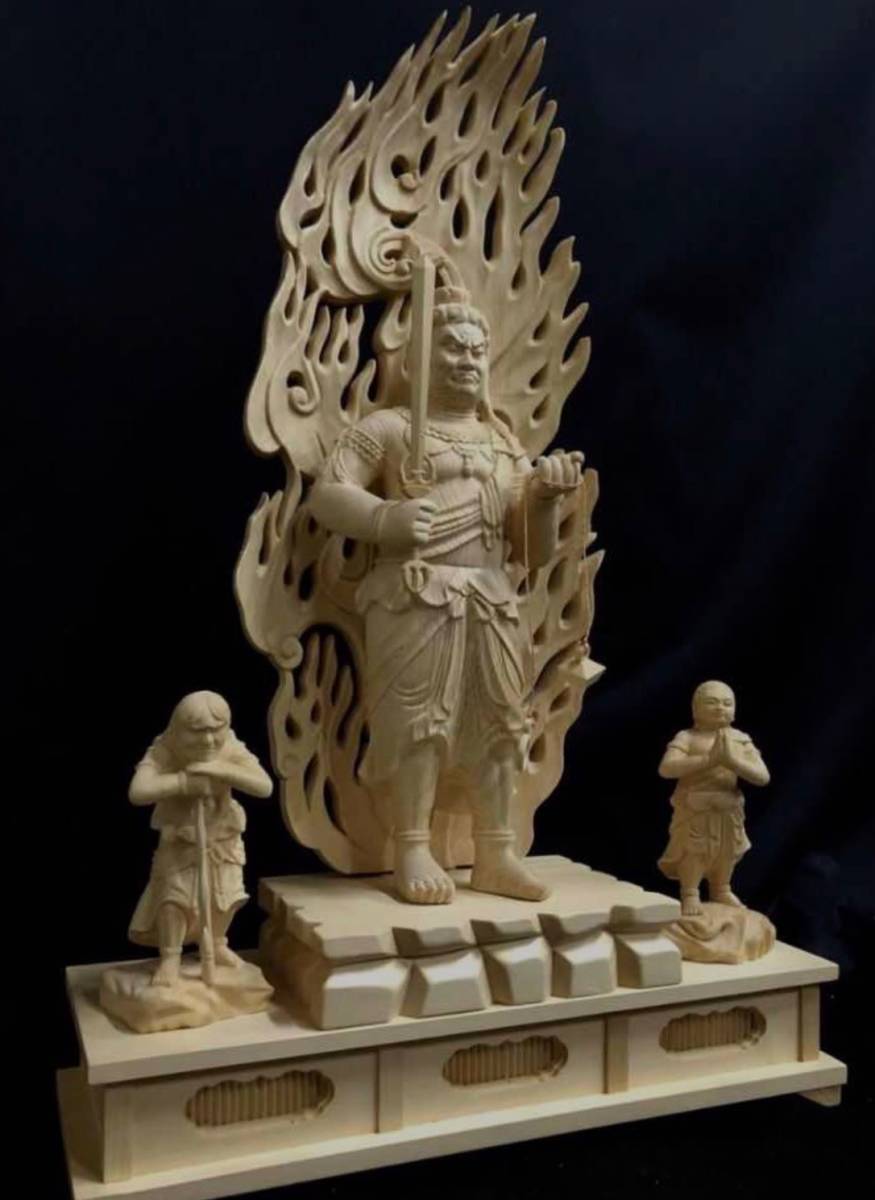 最新作　総檜材　仏教工芸品　木彫仏教　精密彫刻　極上品　仏師で仕上げ品　不動明王三尊立像