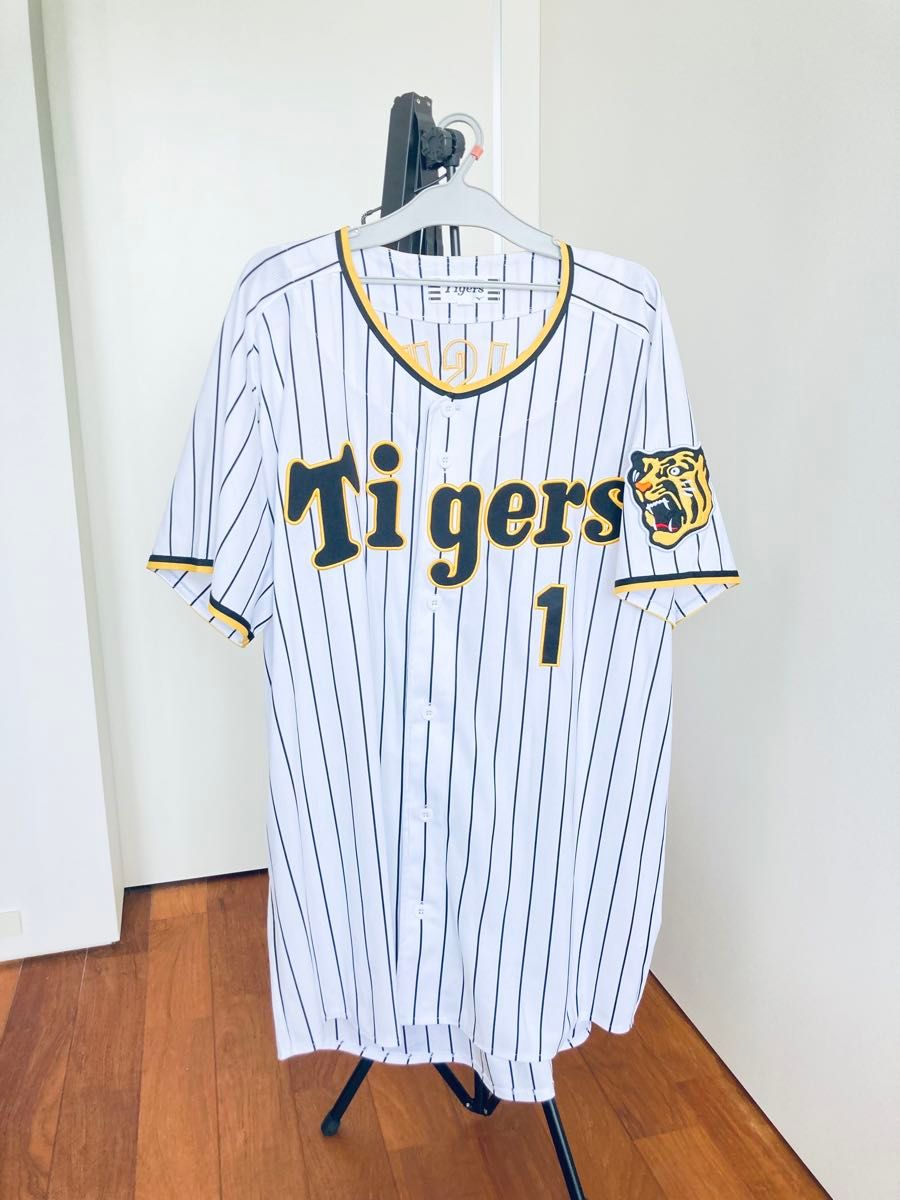 ミズノ 阪神タイガース 森下選手 ビジター ユニフォーム メンズS 森下 刺繍 ミズノ 阪神タイガース 森下 ユニフォーム XO 森下翔太 刺繍
