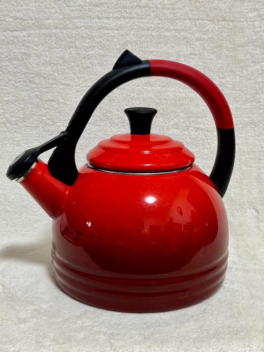 LE CREUSET 赤 ケトル1.6L LE CREUSET 赤 ケトル1.6L