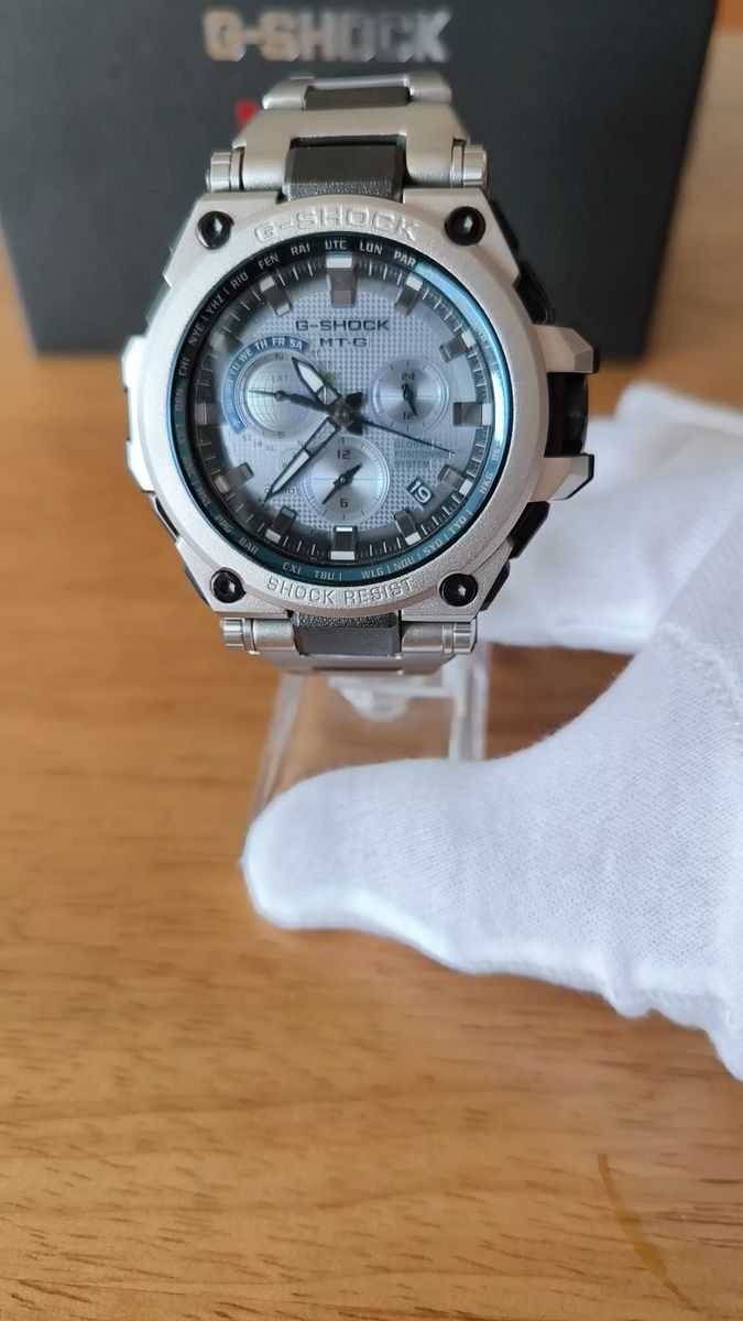 特別お値下げ 希少G-SHOCK MT-G G1000 RS 2AJF Bluetooth搭載 電波ソーラー 美品