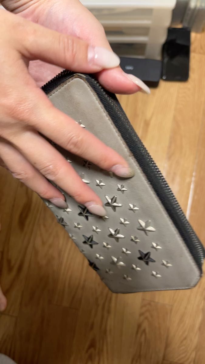 JIMMY CHOO ジミーチュウ 長財布 スタースタッズ ラウンドファスナー シルバー