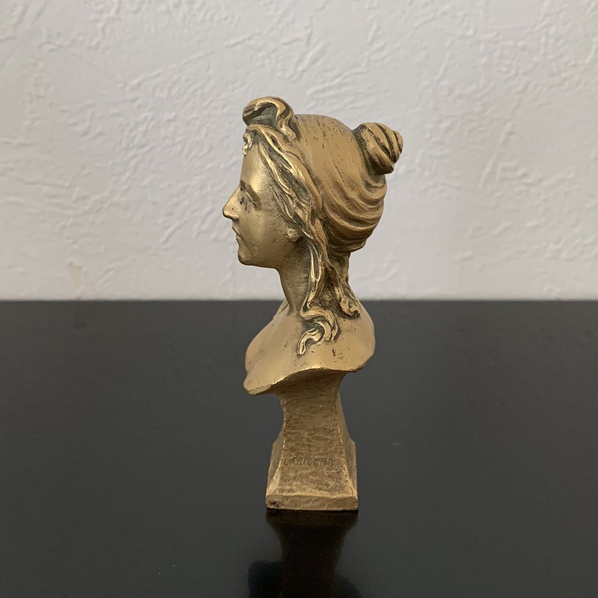 【 ENIGMA 】黄銅製 フランス製 女性モチーフ シール BOX付き 彫刻 Les parfums d'autrefois art nouveau アールヌーボー 真鍮_L.TRICAROの刻あり