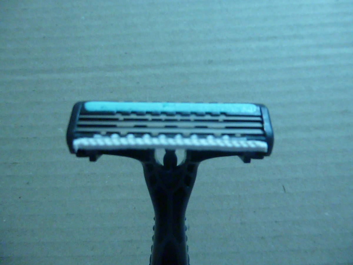 ヤフオク アパホテル T字カミソリ Schick Razor を１０個