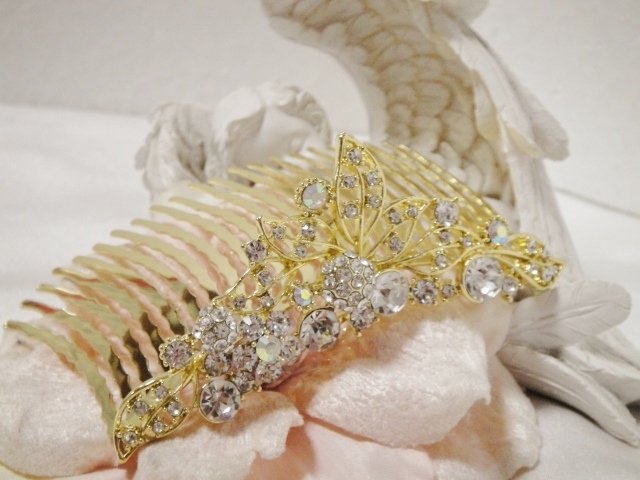 新品 ヘアコーム かんざし 簪 高品質 夜会巻き まとめ髪 GOLDメタル 大フラワー 花 大パール 22本刺し スワロフスキー 海外輸入 新品 ヘアコーム かんざし 簪 高品質 夜会巻き まとめ髪 GOLDメタル 大フラワー 花 大パール 22本刺し スワロフスキー 海外輸入