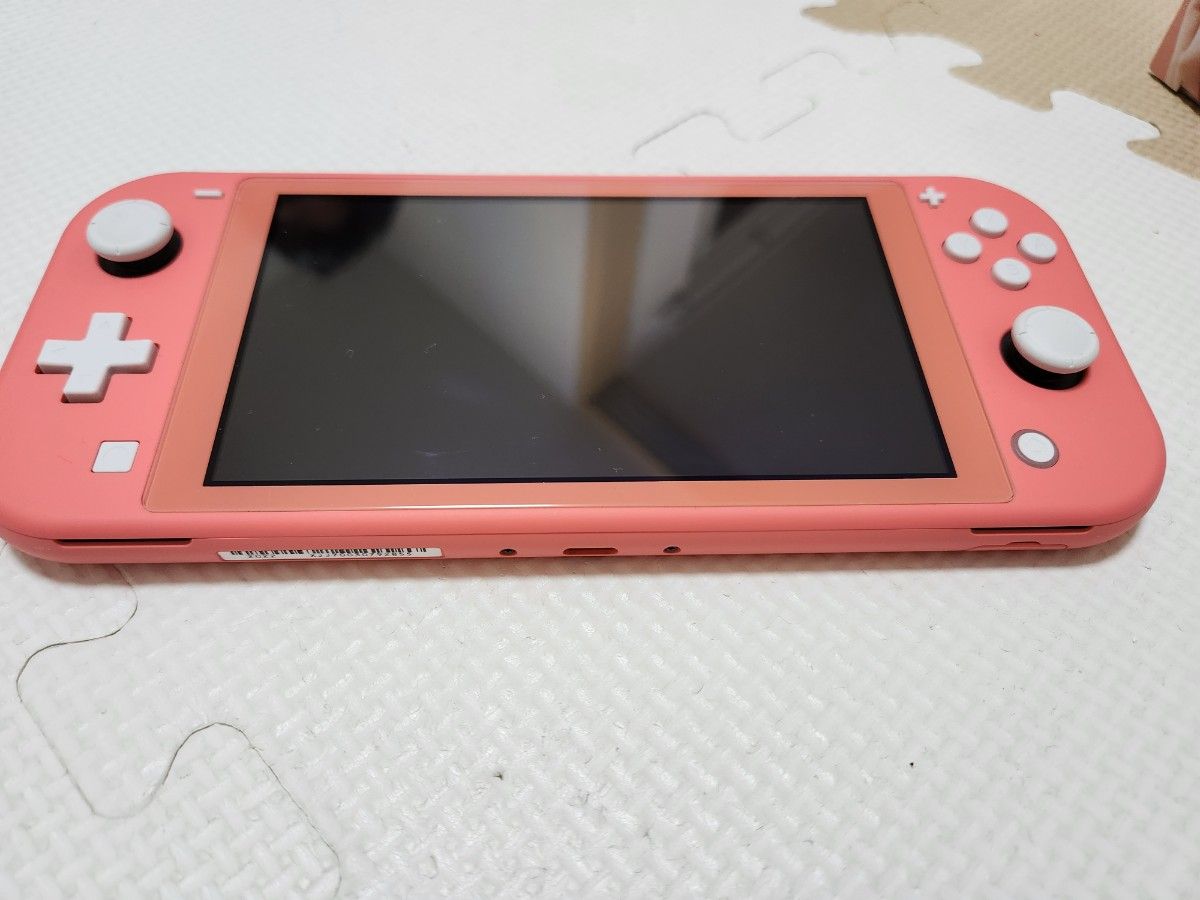 Nintendo Switch Lite コーラルピンク 充電器付きと箱付き