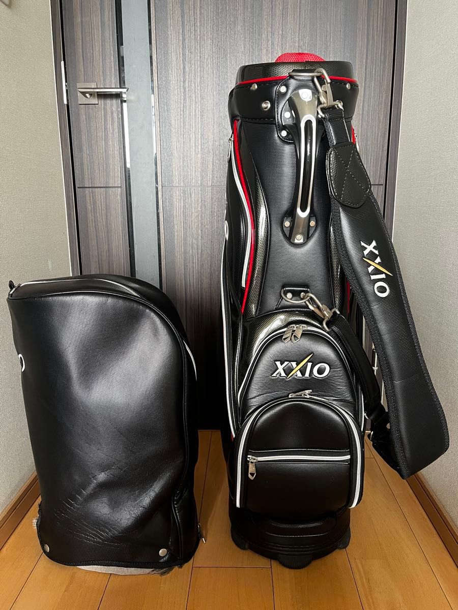 良品XXIO ゼクシオ キャディバッグ スポーツモデル レザー調 黒 良品XXIO ゼクシオ キャディバッグ スポーツモデル レザー調 黒