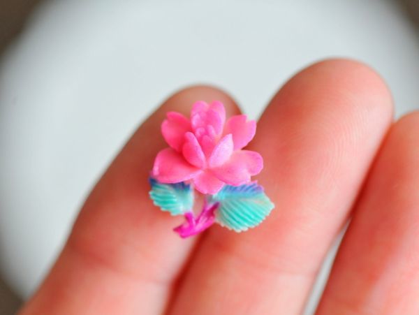 ホワイト ピンク クラシカル ローズ バラ ツイン リーフ フラワー 花 ジャパン ヴィンテージ カボション ハンドメイド パーツ 15mm 2個