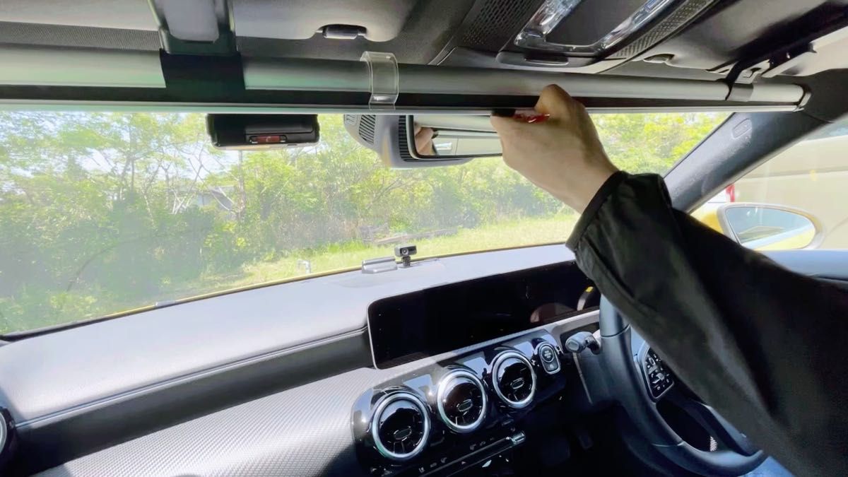 車用サンシェード 車用カーテン カー ロールスクリーン 日除 暑さ対策 UVカット 1秒設置 110cm 左収納ボタンタイプ