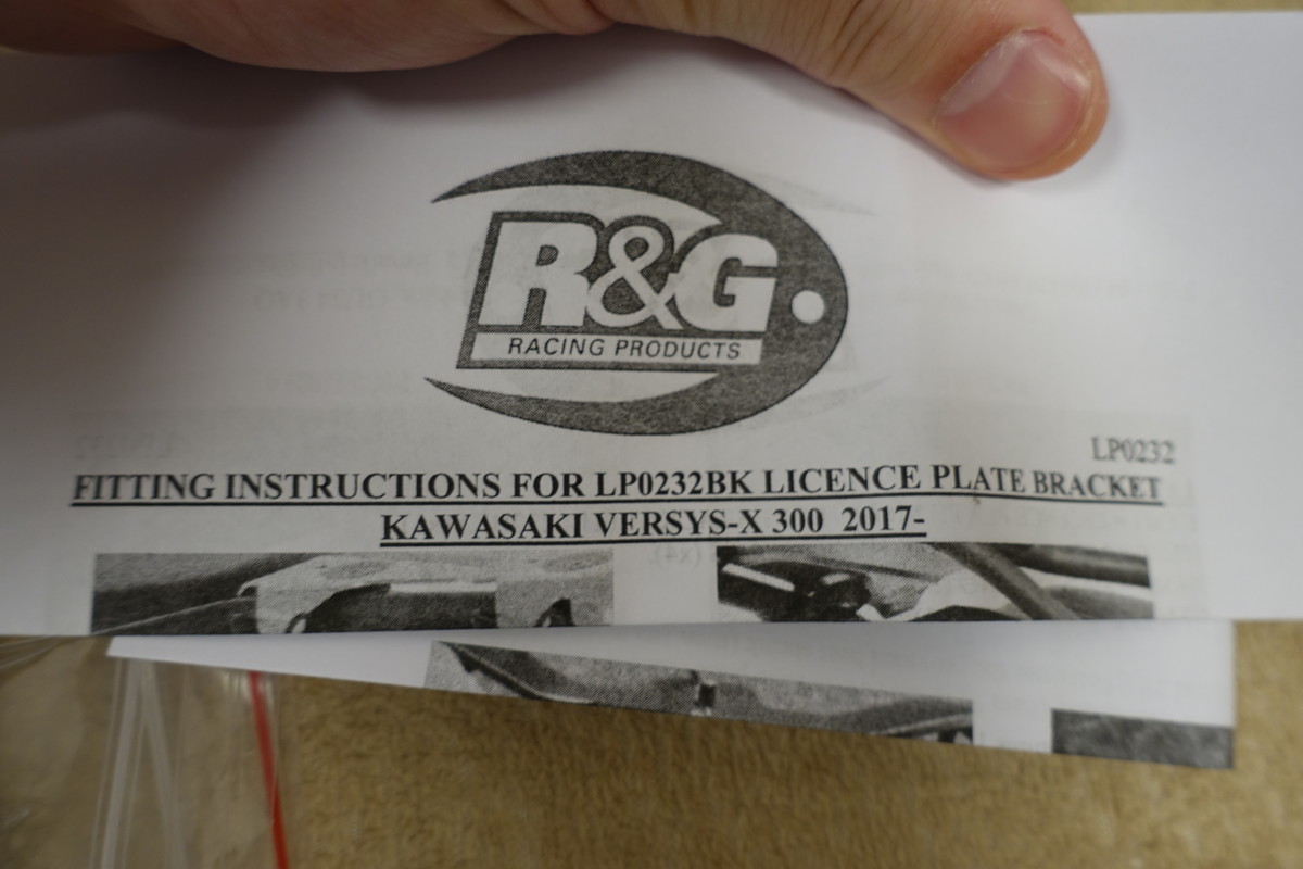 半額★R&G Versys X-250/300 (17-) フェンダーレスキット ブラック LED 定価35,200円 RG-LP0232BK ヴェルシスX Versys-X_画像6