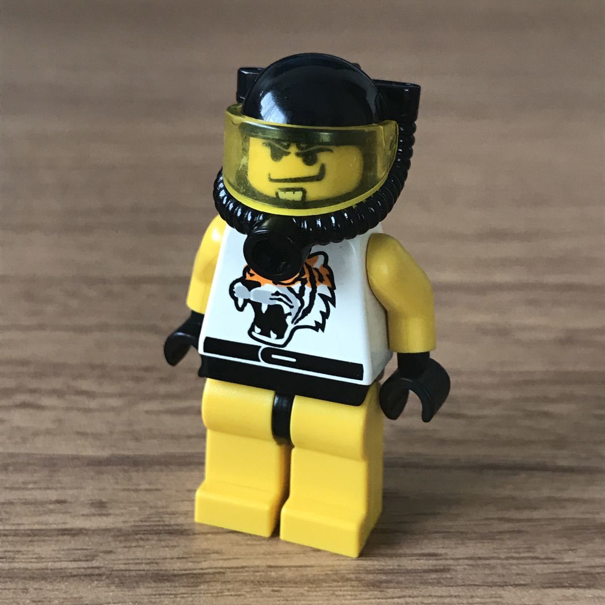 レゴ LEGO ミニフィグ レーサー タイガー_画像1
