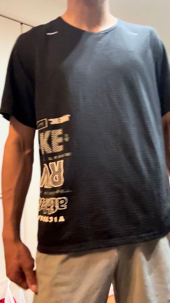 ナイキNike ランニングTシャツ 半袖 ブラック XLサイズ