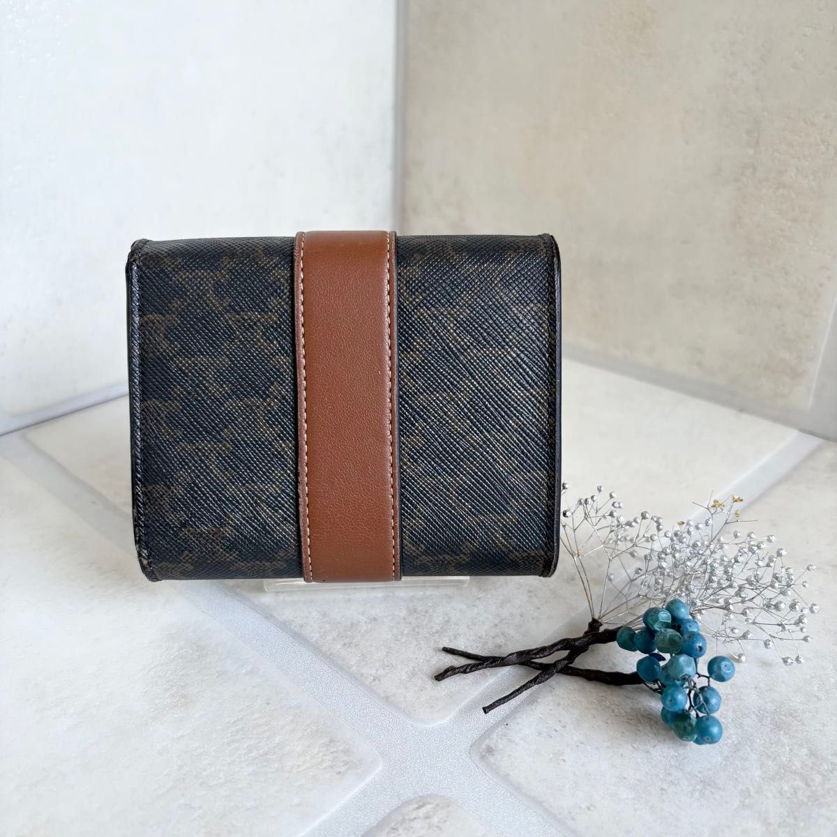 CELINE トリオンフスモールトリフォールドウォレット CELINE】 セリーヌ トリオンフ スモールトリフォールド