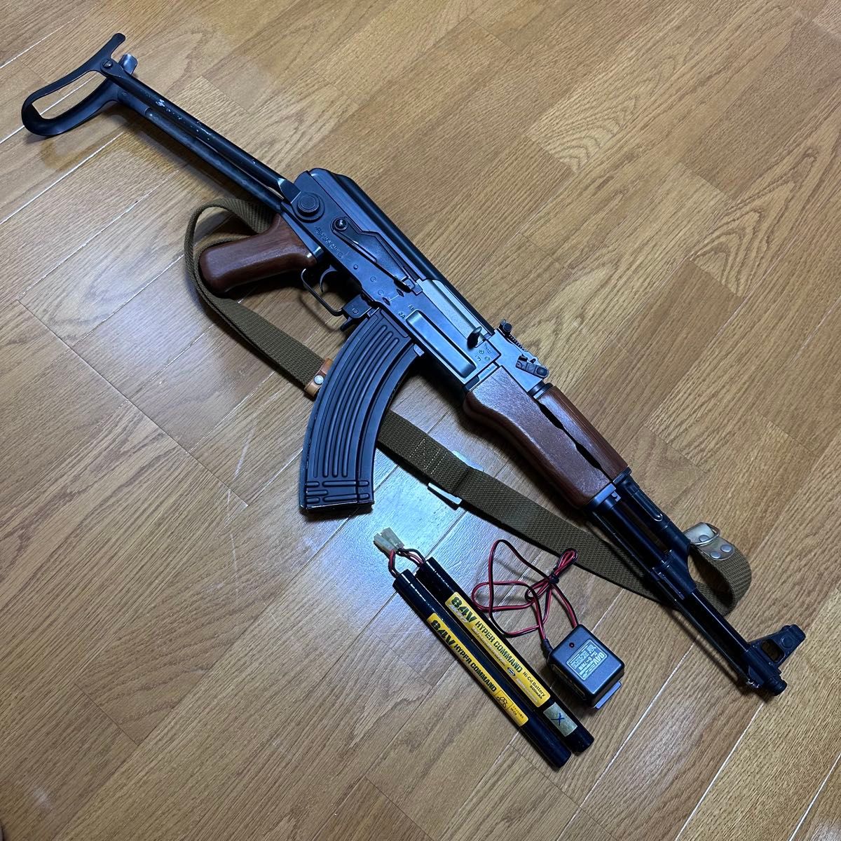 東京マルイ 電動ガン AK47S バッテリー 充電器 スリング付