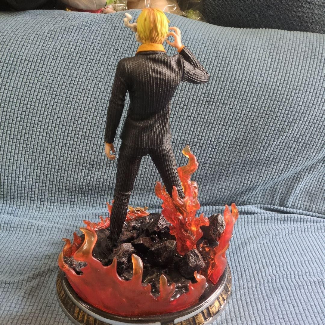 【海外製】ワンピース サンジ フィギュア 高さ37cm ONE PIECE 箱有 海外製】ワンピース サンジ フィギュア 高さ37cm ONE PIECE 箱有