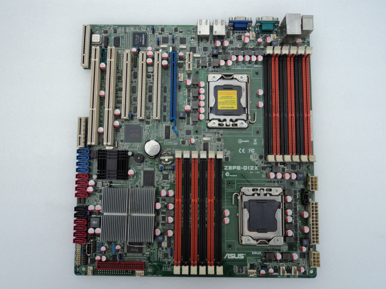 美品 ASUS Z8PE-D12X マザーボード Intel 5520，ICH10R Socket 1366 Intel to Strong W5500, X5500, E5500, L5500 SSI EEB DDR2