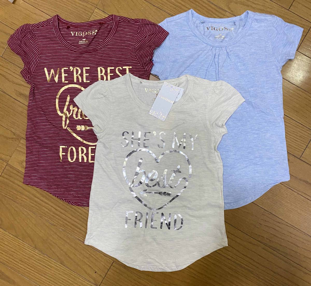 新品 3枚セット 120 コストコ VIGOSS ガールズ 半袖 Tシャツ S キッズ ヴィゴス ストライプ ブルー シルバー 女の子 キッズ|PayPayフリマ