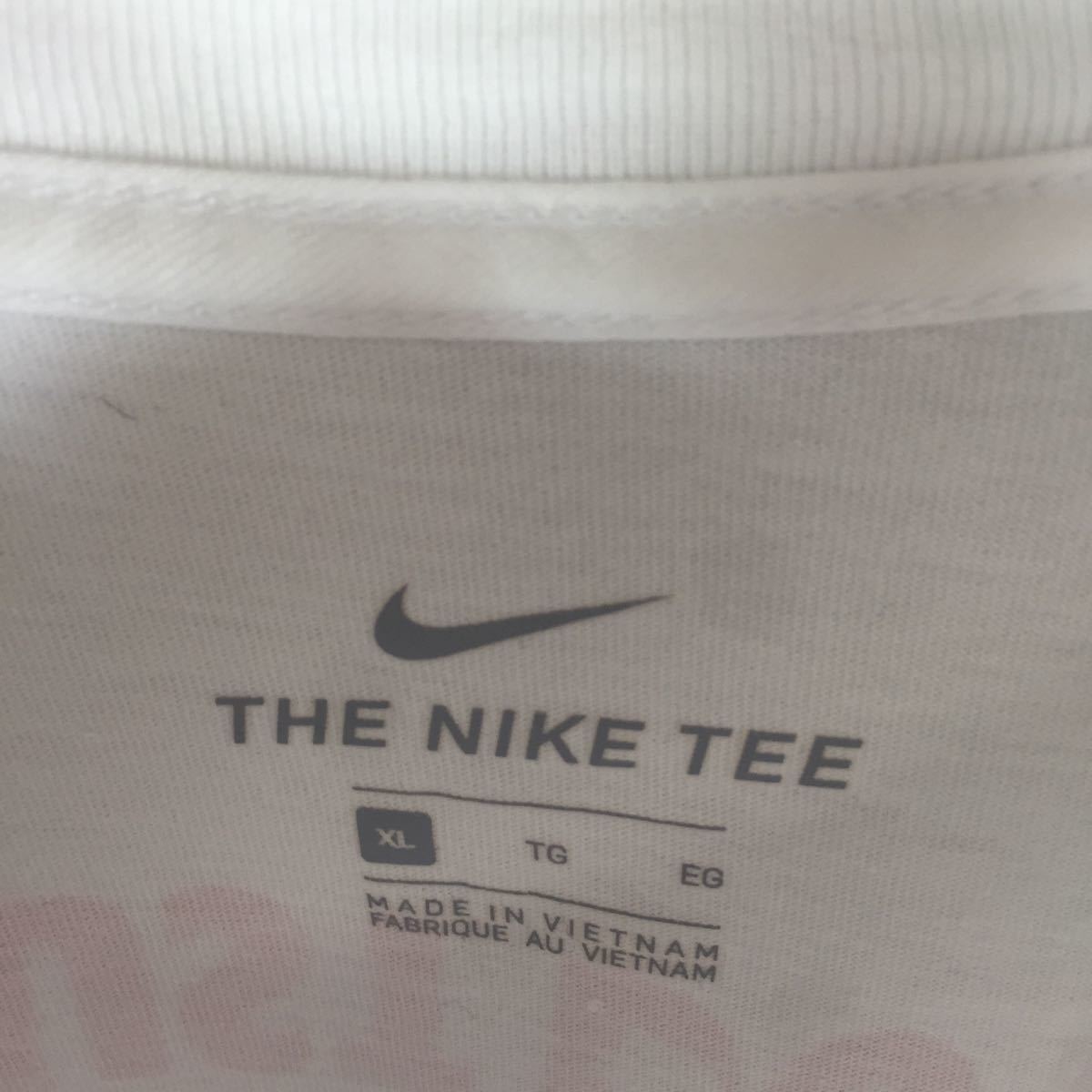 NIKE　ナイキ　半袖Tシャツ　XL　送料無料