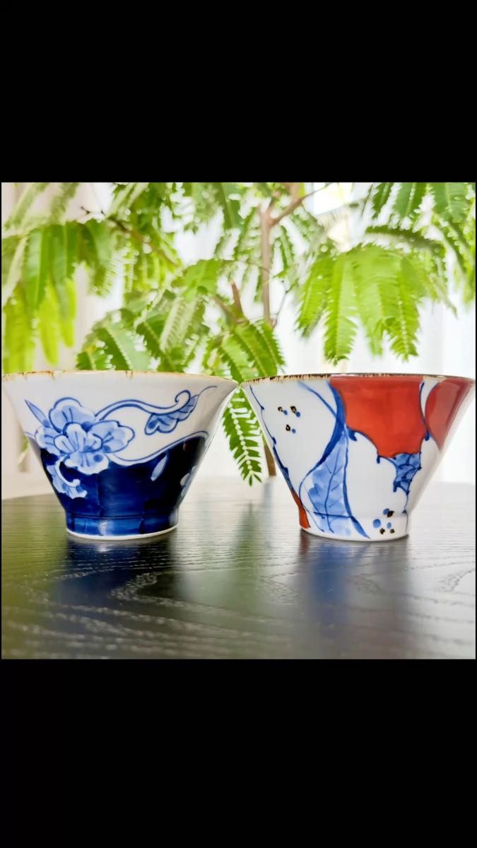 568碗 2柄 赤絵ザクロ ボタン唐草 赤 青 飯碗 夫婦茶碗 ペア 万博 食器 2点セット ペア 波佐見焼 多用鉢 花柄