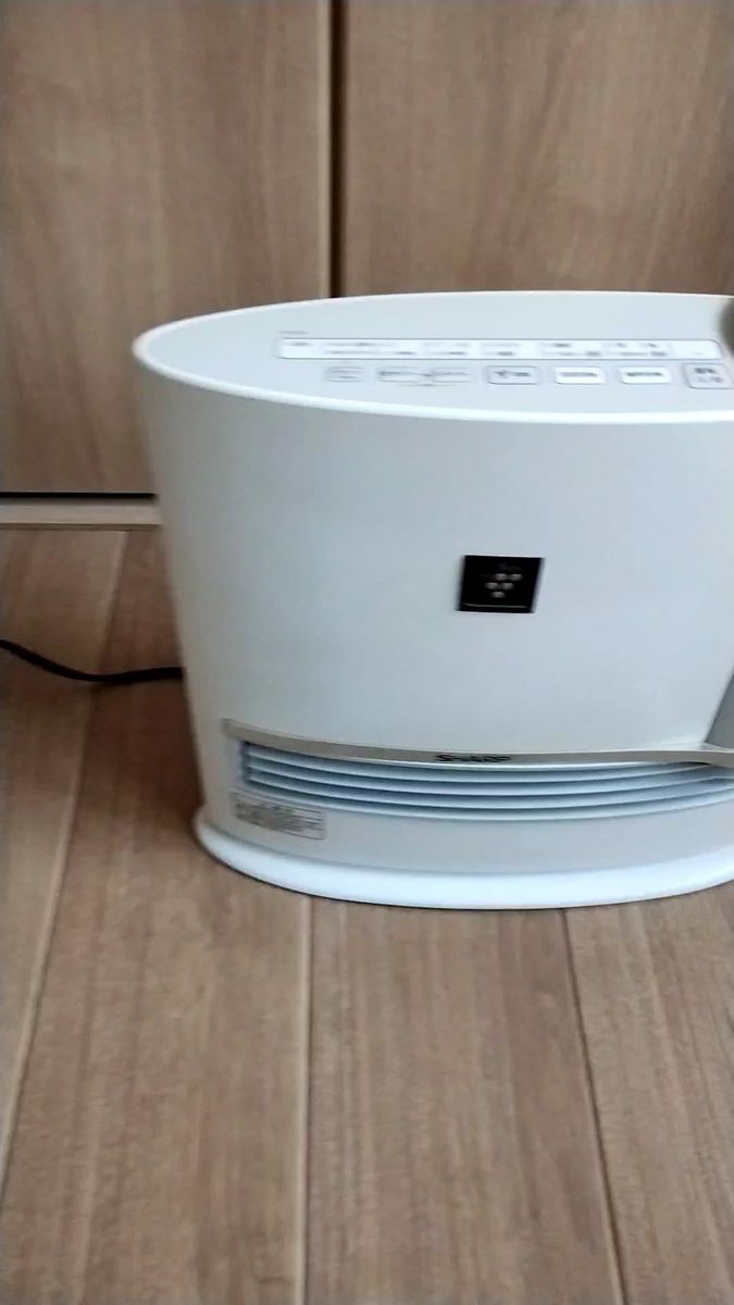 良品 加湿セラミックファンヒーター SHARP HX-G120-W