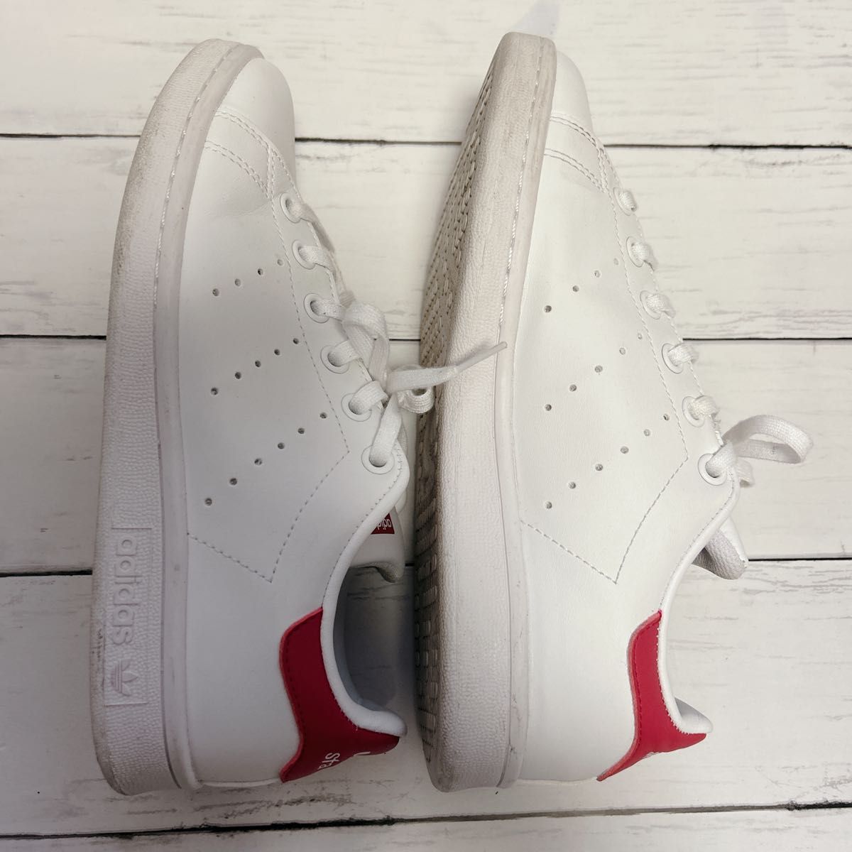 adidas スニーカー スタンスミス ホワイト 白 ピンク レザー 23 adidas スニーカー スタンスミス ホワイト 白 ピンク レザー 23