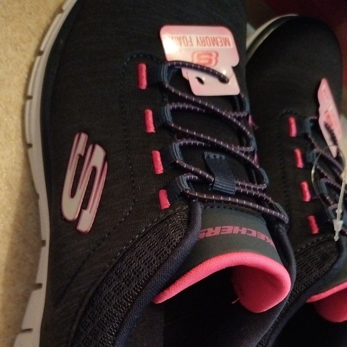 SKECHERS SPORT メモリーフォームスニーカー✨ 未使用タグ付】 SKECHERS スケッチャーズ メモリーフォーム