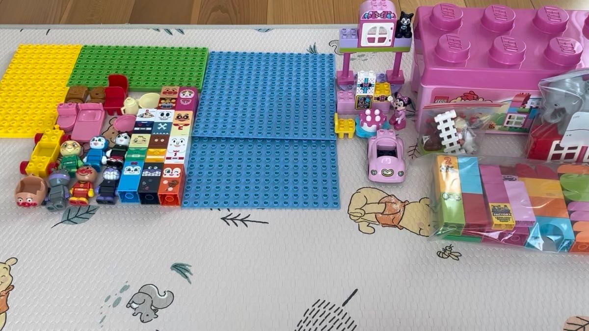 LEGOデュプロ*大量セット まとめ売り 【アンパンマン ミニーちゃんのお誕生日パーティー ピンクのコンテナデラックス 基礎板】