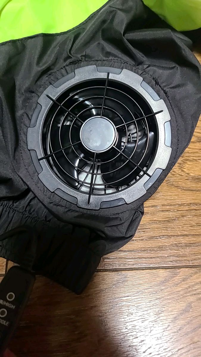 空調服 冷却ベスト 半袖タイプファンベスト 5V ファン付き Lサイズ 黒 3段階風量調整