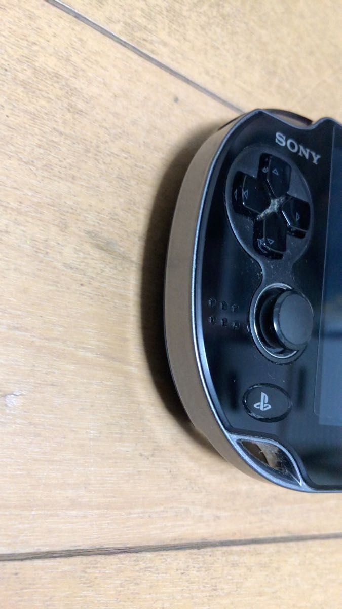 PlayStation Vita PCH−1000 8GBメモリー ウォーキング・デッド1、2セット