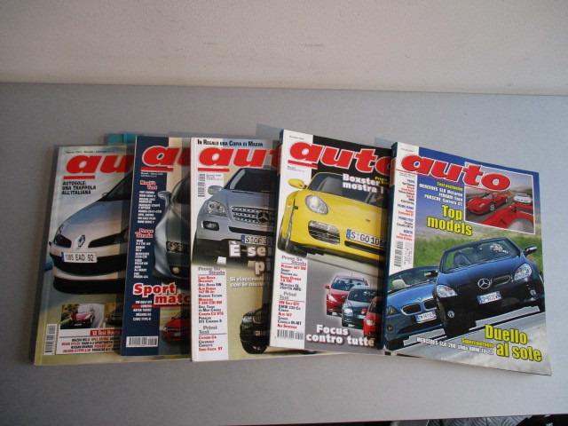 当時の雑誌　auto　（伊）　2004,2005年 　5冊セット_画像1