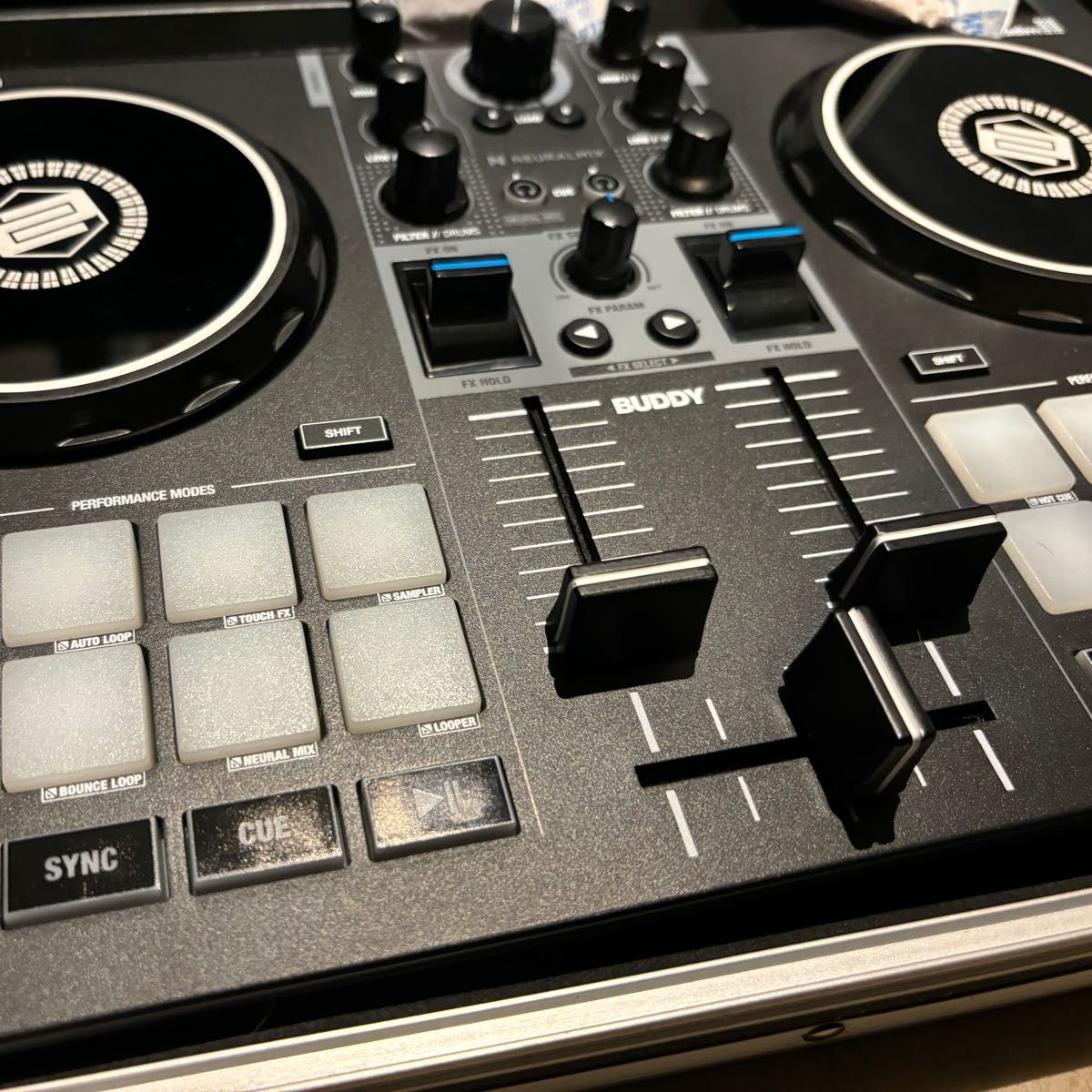 DJ機材 BUDDY RELOOP 激安本物 中古美品】RELOOPのdjay専用DJコントローラー BUDDYの