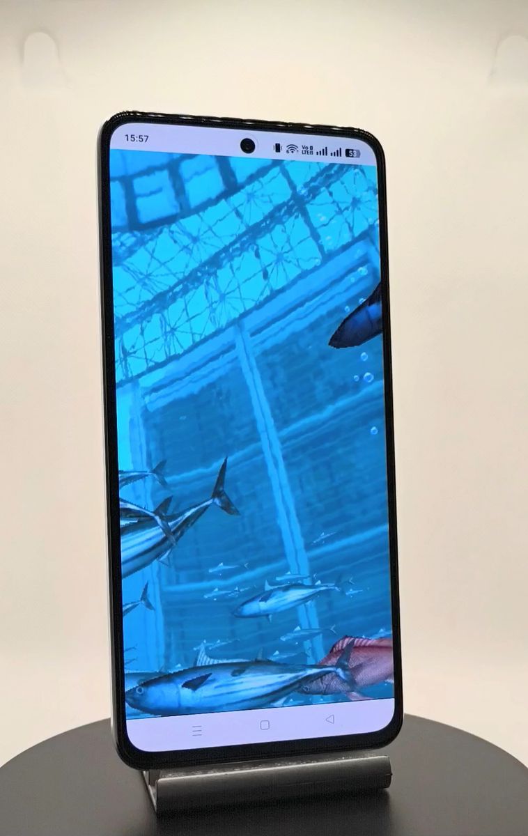 【USED】REALME 14 5G メモリ最大18GB ストレージ256GB IP69 SIMフリー サービス品付き