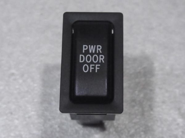 ヴォクシー 煌 AZR60G 後期 PWR DOOR OFFスイッチ 中古 即決_画像2