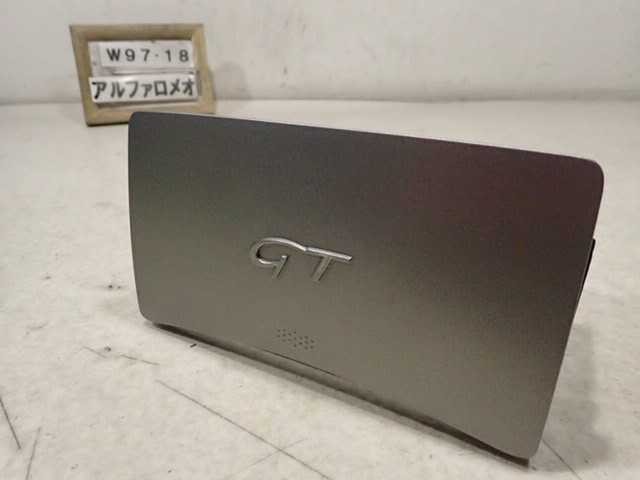 H17年 アルファロメオ アルファGT 93720L 純正 シガーソケット 灰皿 シガー ボックス 中古 即決_画像1