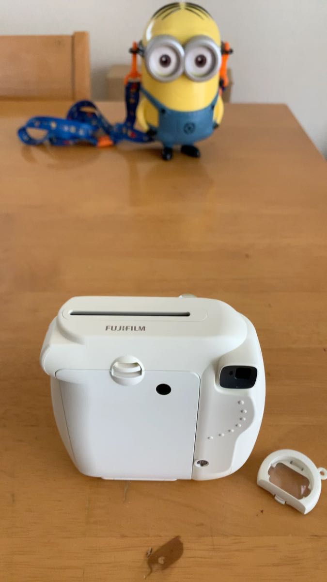 FUJIFILM インスタントカメラ チェキ mini8+プラス(バニラホワイト)美品かな、、、