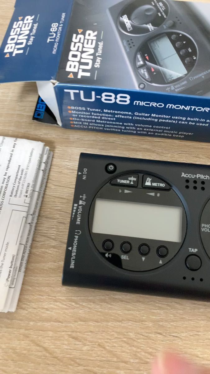 BOSS TU-88-BK メトロノーム/チューナー(超美品)