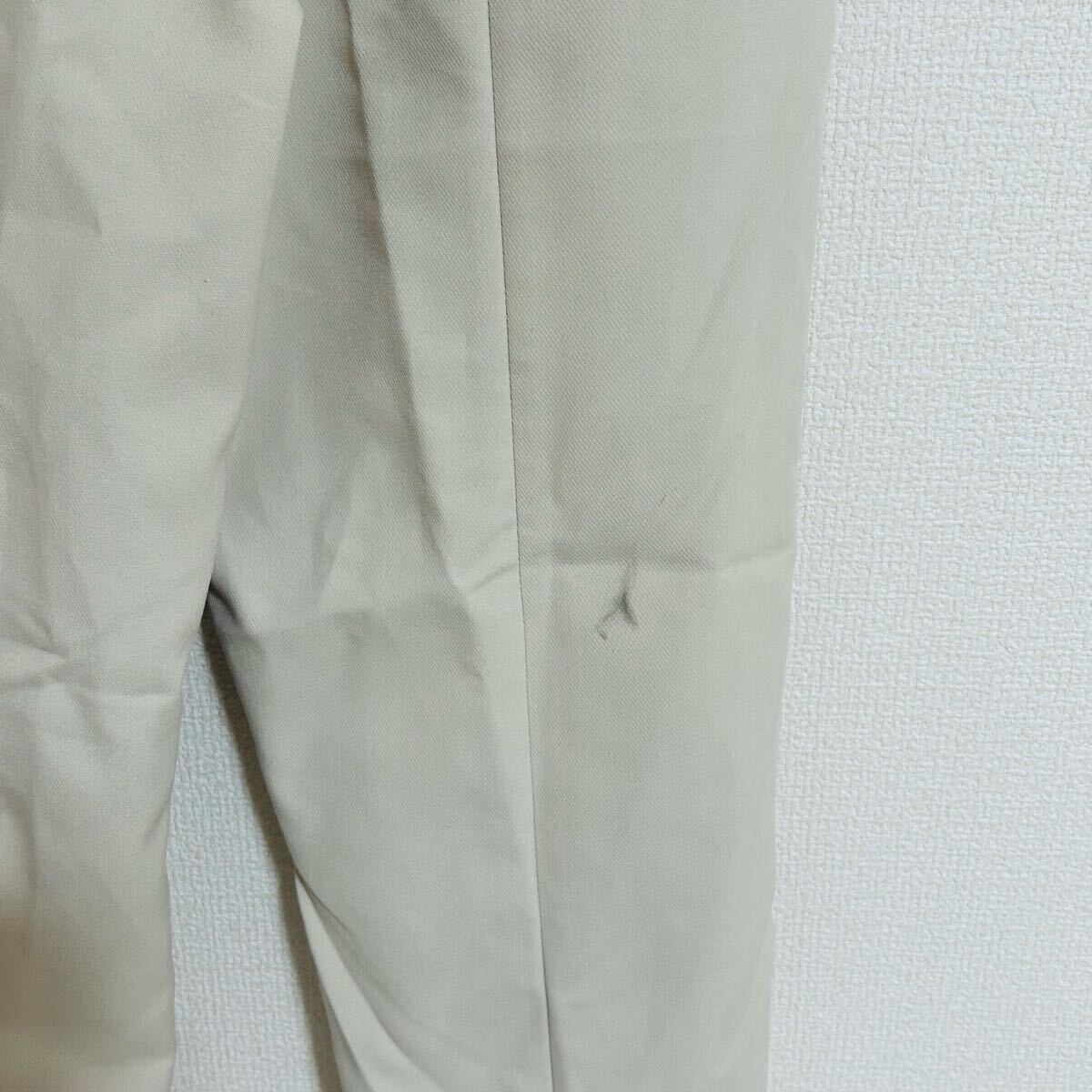 新品タグ付き　natural beauty basic ナチュラルビューティーベーシック　 パンツ　テーパードパンツ オフィス　ベージュ　肌色　Sサイズ
