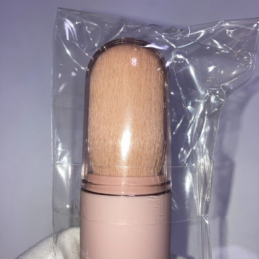 【新品　未使用】 ももちプロデュース　第二弾　おでかけブラシセット