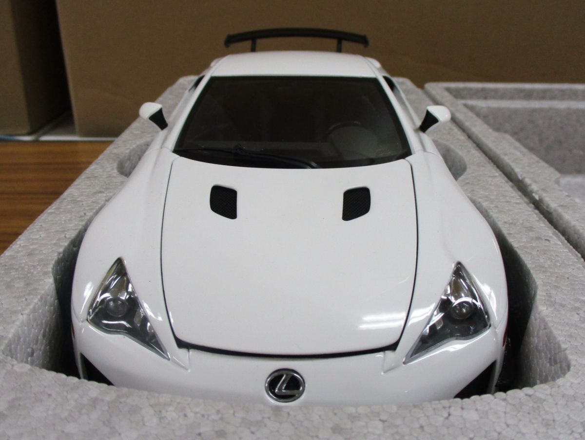 #w41[.80]AUTOart Lexus LFAnyurubruk ссылка упаковка белый миникар фигурка 