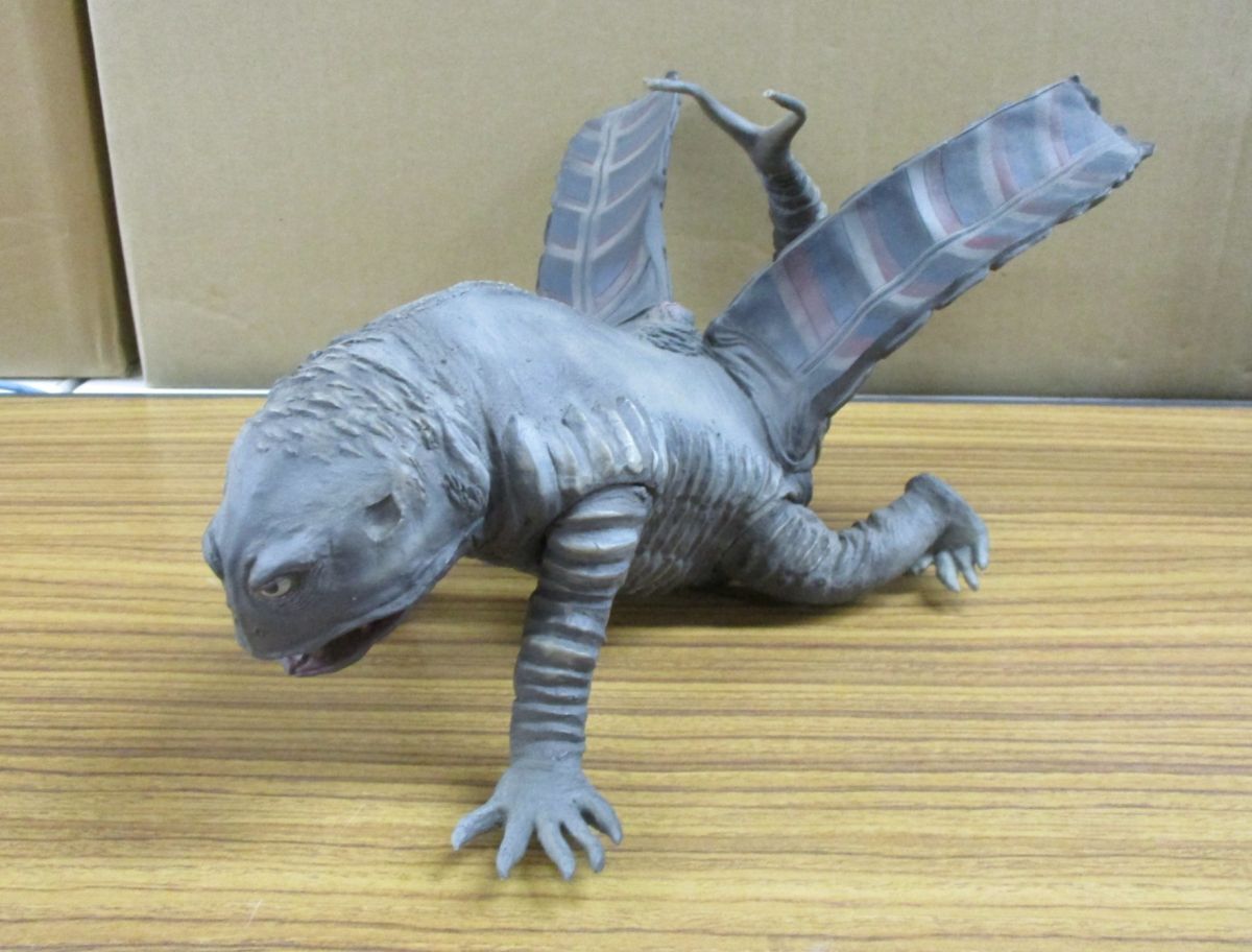 #w57【梱80】CCP ウルトラマン 毒ガス怪獣ケムラー 約30センチ フィギュア