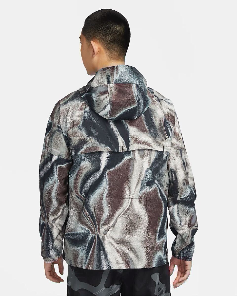 新品 定価17710円 Lサイズ　NIKE ナイキ　レペル UV 総柄　ウインドランナー　ジャケット　メンズ　ランニングジャケット